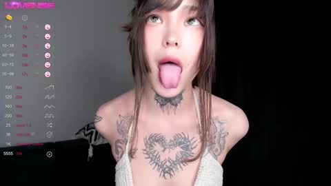 Snapshot of dark_ester chatting on 10-01-25, 02:23 Ester online show from 10-01-25, 02:23