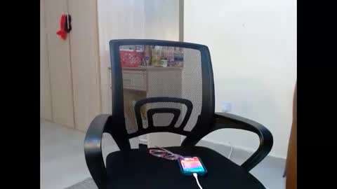 Snapshot of dark_qween chatting on 03-08-25, 03:13 dark_qween online show from 03-08-25, 03:13