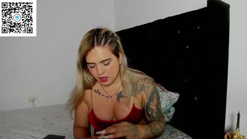 dannaxlove online show from 01-04-25, 01:31
