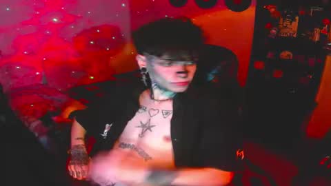   online show from 10-14-25, 04:35