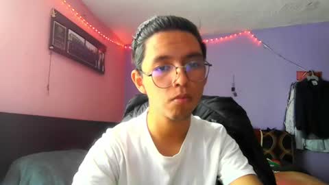 Snapshot of darknex_ chatting on 07-15-26, 09:31 Jose Ian online show from 07-15-26, 09:31