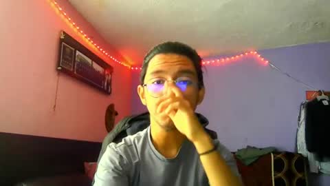 Snapshot of darknex_ chatting on 07-23-26, 07:34 Jose Ian online show from 07-23-26, 07:34