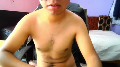 Snapshot of darknex_ chatting on 07-31-26, 06:29 Jose Ian online show from 07-31-26, 06:29