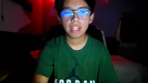 Snapshot of darknex_ chatting on 08-01-26, 06:45 Jose Ian online show from 08-01-26, 06:45