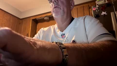 darknite083072 online show from 10-06-25, 12:41