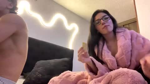 Snapshot of darkpleasuress chatting on 09-10-25, 06:46 darkpleasuress online show from 09-10-25, 06:46