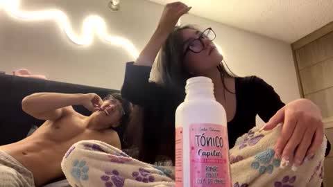 Snapshot of darkpleasuress chatting on 10-01-25, 05:57 darkpleasuress online show from 10-01-25, 05:57