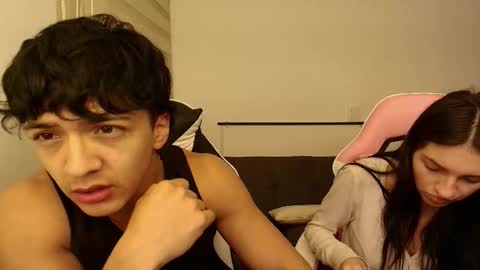 Snapshot of darkpleasuress chatting on 11-11-25, 06:35 darkpleasuress online show from 11-11-25, 06:35