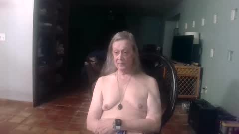 Snapshot of darla_darling1222101 chatting on 02-14-26, 07:27 darla_darling1222101 online show from 02-14-26, 07:27