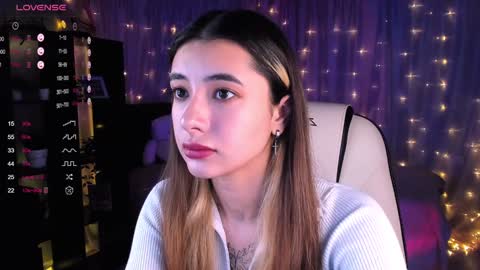 Snapshot of darlabelle chatting on 12-02-24, 03:47 Belle online show from 12-02-24, 03:47