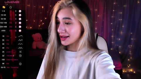 Snapshot of darlabelle chatting on 01-18-25, 05:31 Belle online show from 01-18-25, 05:31