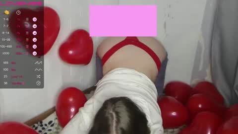 Snapshot of darling_tony18 chatting on 06-06-26, 06:01 darling_tony18 online show from 06-06-26, 06:01