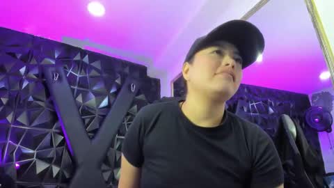 Darling online show from 03-21-26, 02:42