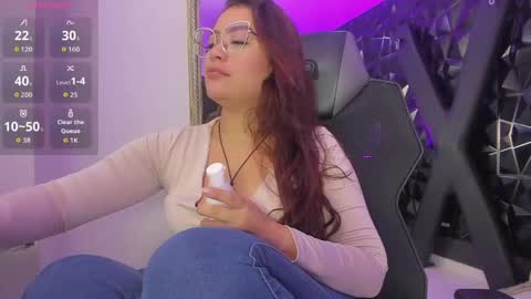 Darling online show from 04-16-26, 02:40