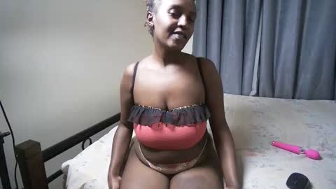 Snapshot of darlqueen chatting on 02-18-26, 06:59 darlqueen online show from 02-18-26, 06:59