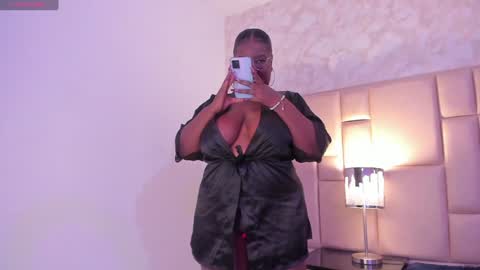  Darnell Queen online show from 12-15-24, 08:41