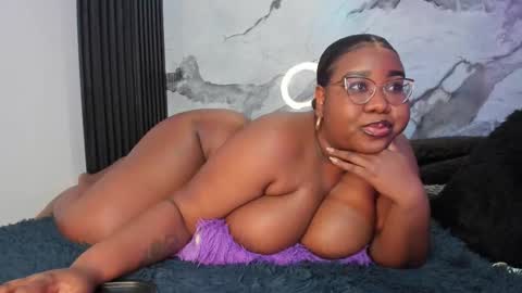  Darnell Queen online show from 11-21-25, 04:49