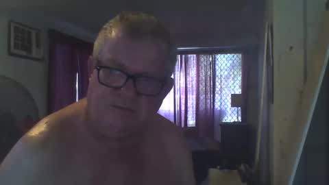 Snapshot of darwincock chatting on 12-31-24, 10:23 darwincock online show from 12-31-24, 10:23