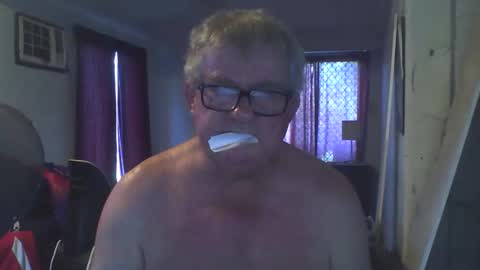 Snapshot of darwincock chatting on 02-28-25, 10:17 darwincock online show from 02-28-25, 10:17