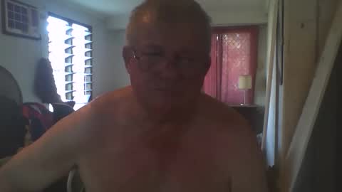 Snapshot of darwincock chatting on 09-19-25, 11:05 darwincock online show from 09-19-25, 11:05