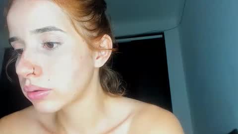 Dafne online show from 11-28-25, 01:41