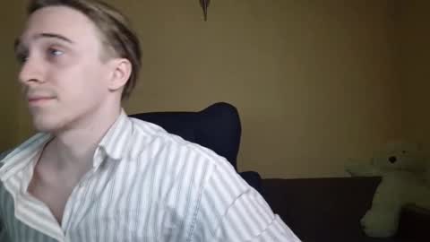 datalian online show from 01-17-26, 03:17