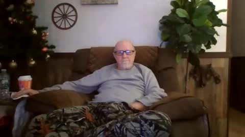 dave571960 online show from 12-21-25, 12:56