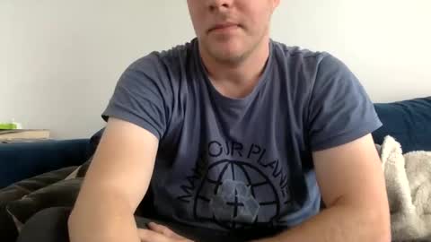 Snapshot of daveb709709709 chatting on 10-31-25, 12:17 daveb709709709 online show from 10-31-25, 12:17