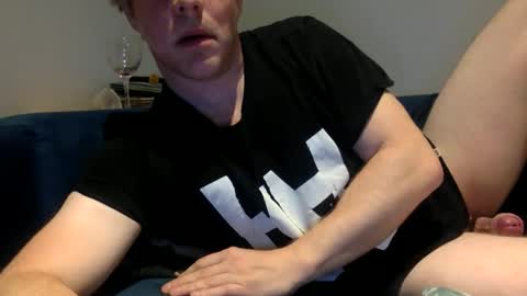 daveb709709709 online show from 11-11-25, 03:06