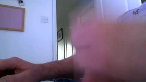 Snapshot of davesu12345 chatting on 02-07-25, 08:33 davesu12345 online show from 02-07-25, 08:33