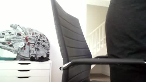 Snapshot of davesu12345 chatting on 11-17-25, 08:42 davesu12345 online show from 11-17-25, 08:42