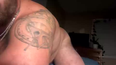 Snapshot of davezzie123456 chatting on 10-10-25, 05:50 davezzie123456 online show from 10-10-25, 05:50