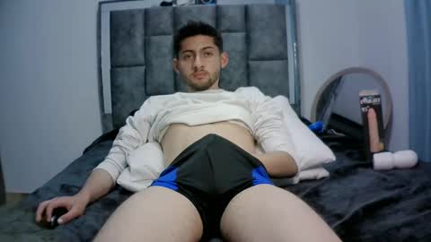 Snapshot of david_asturias chatting on 01-24-25, 12:42 David Asturias online show from 01-24-25, 12:42