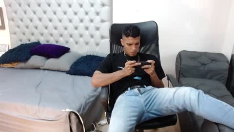 david_bandercock online show from 01-04-25, 07:34