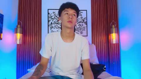 Snapshot of david_banks_ chatting on 02-02-26, 12:37 David online show from 02-02-26, 12:37