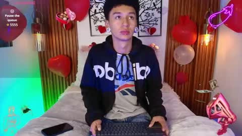 Snapshot of david_banks_ chatting on 02-17-26, 12:45 David online show from 02-17-26, 12:45