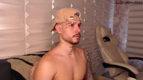 David col11 online show from 11-05-25, 01:55