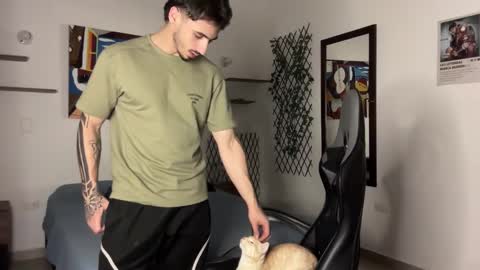 David online show from 10-21-25, 03:18