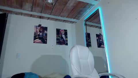 Snapshot of david_savage_ chatting on 12-17-24, 09:16 david online show from 12-17-24, 09:16