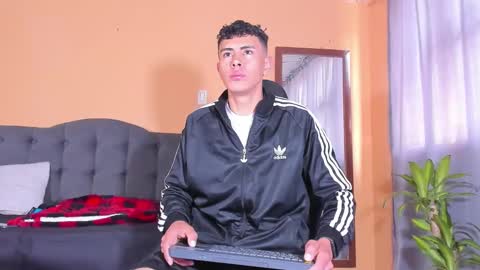 Snapshot of david_savage_ chatting on 01-15-25, 01:09 david online show from 01-15-25, 01:09