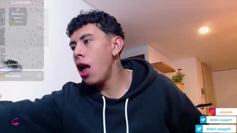 Snapshot of david_savage_ chatting on 09-10-25, 01:27 david online show from 09-10-25, 01:27