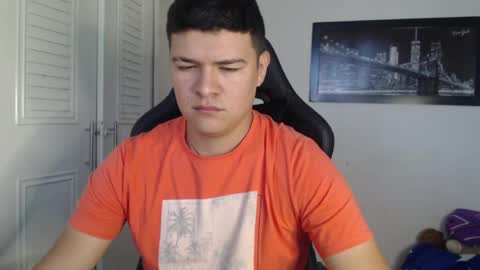 Snapshot of david_smit_ chatting on 01-19-25, 01:33 david smit online show from 01-19-25, 01:33