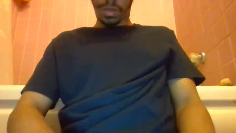 Snapshot of davidbigdick24 chatting on 11-29-25, 01:08 David online show from 11-29-25, 01:08