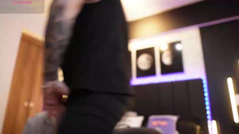 Snapshot of davidd_blake chatting on 01-09-26, 05:54 David Blakee online show from 01-09-26, 05:54