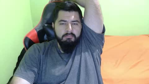 Snapshot of daviddelz chatting on 02-12-26, 08:53 David online show from 02-12-26, 08:53