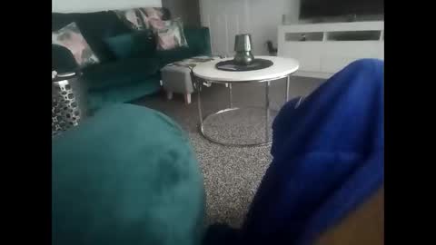 davidf75 online show from 10-10-25, 07:51