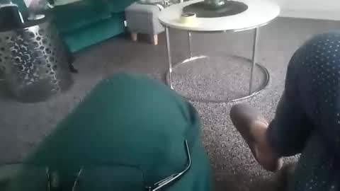 davidf75 online show from 11-16-25, 08:42