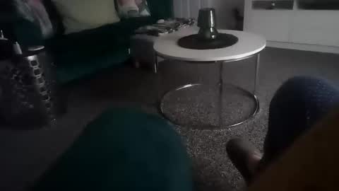 davidf75 online show from 12-01-25, 09:47