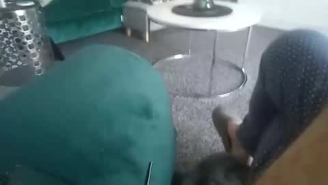 davidf75 online show from 12-02-25, 09:36