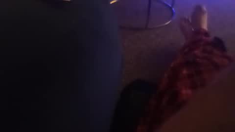 davidf75 online show from 12-05-25, 08:01